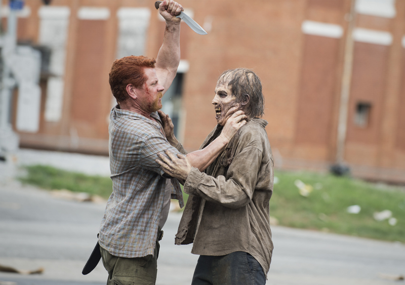 Illustration for article titled ​The Terrible Secret Of Eugene's Mullet Revealed On The Walking Dead